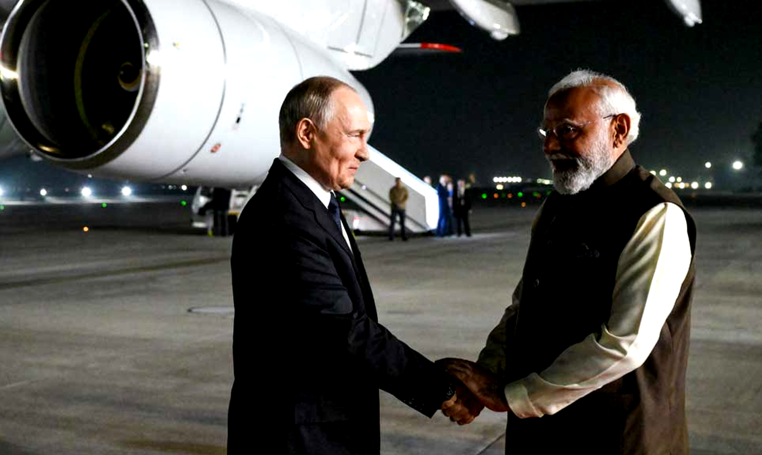 প্রটোকল ভেঙে পুতিনকে স্বাগত মোদীর, দিল্লিতে শুরু ভারত–রাশিয়া কূটনীতির নতুন অধ্যায়