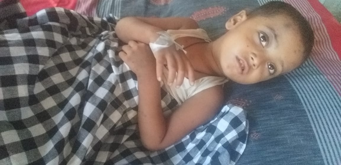 চার বছরের ইকরামের জীবন বাঁচাতে হাত বাড়ান